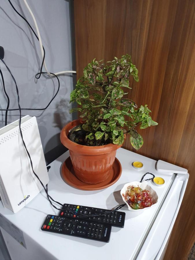 제라시 New Luxurious Modern Studio 아파트 외부 사진